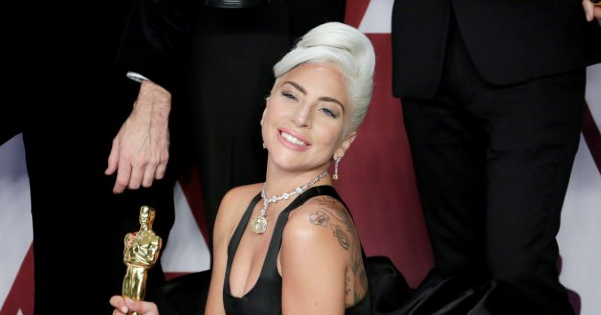 Oscars Lady Gaga Triunfa Y Emociona