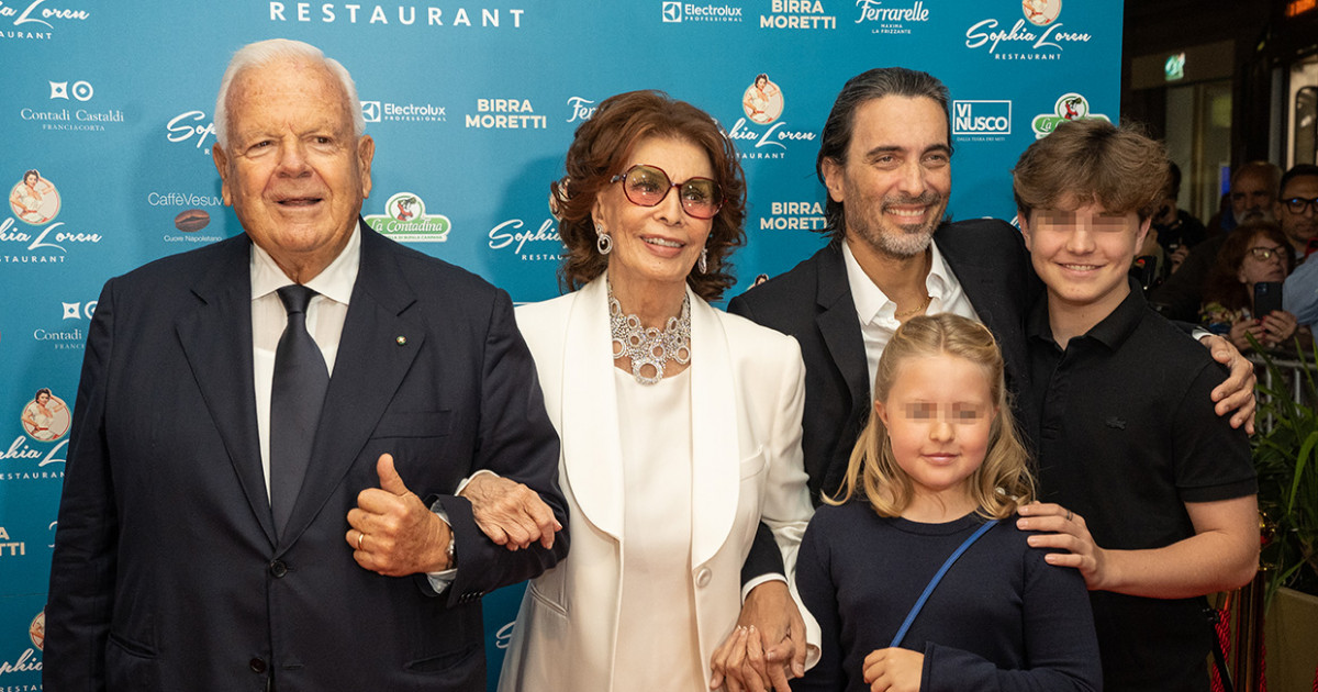 Sofía Loren, Espectacular A Sus 88 Años, Abre Un Nuevo Restaurante En ...