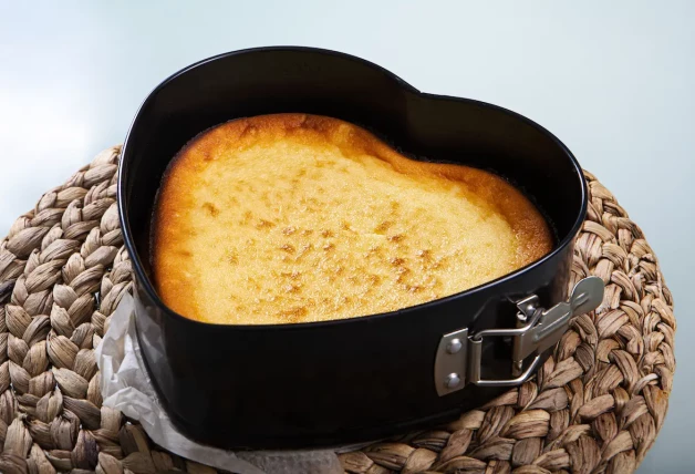 Molde base de tarta de queso en forma de corazón
