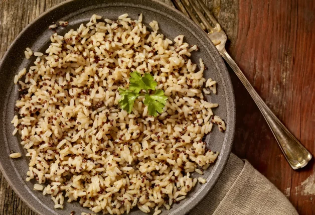 Quinoa ensalada y arroz integral