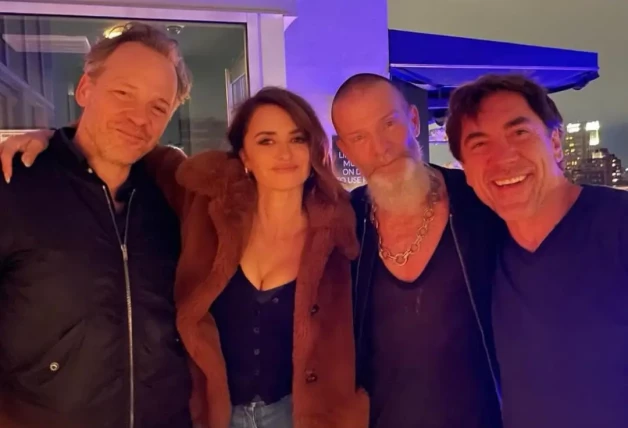 Penélope Cruz con Javier Bardem y famosos en su cumpleaños