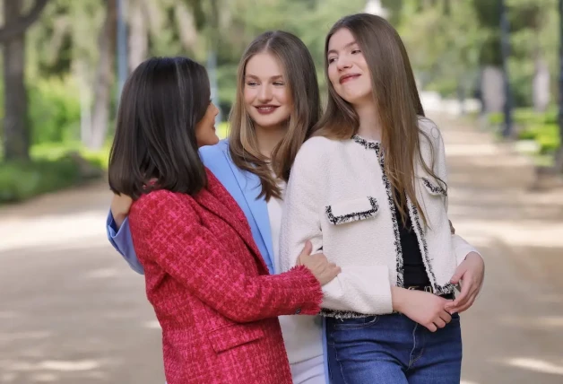 Letizia con sus hijas
