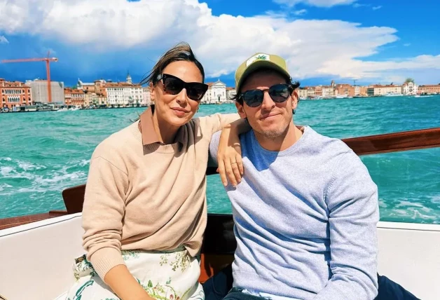 Tamara Falcó junto a su marido en Venecia. Desmiente de nuevo los rumores de embarazo.