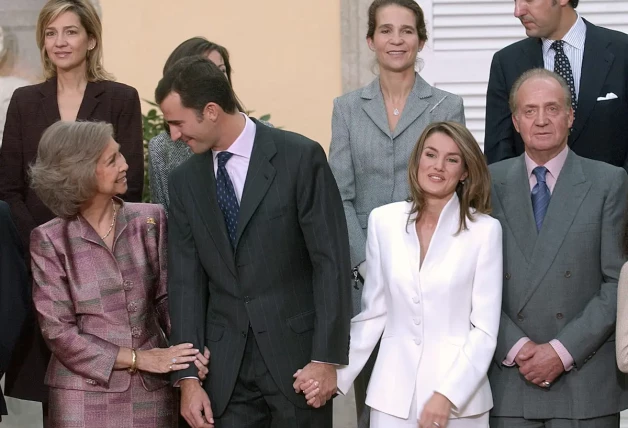 Compromiso Letizia con familia real