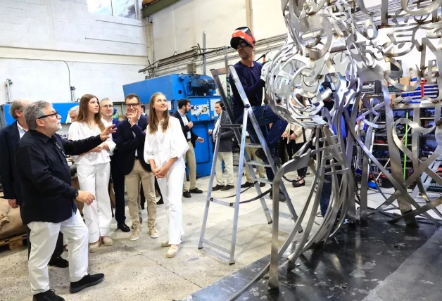 Leonor y Sofía Premios Princesa de Girona 2024 Escultor