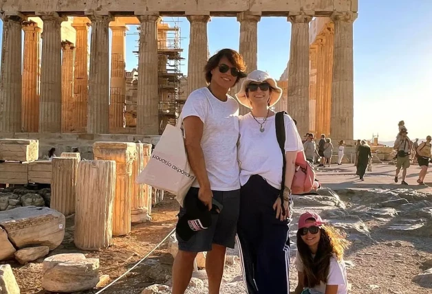 Laura Pausini de vacaciones en Grecia con su familia 34