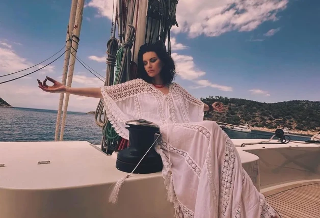 Laura Pausini de vacaciones en Grecia con su familia 13