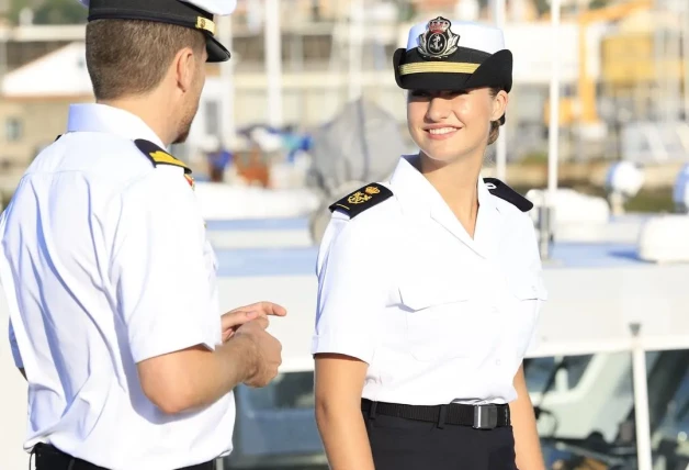 La Princesa está siendo relacionada con un compañero de la Escuela Naval de Marín.