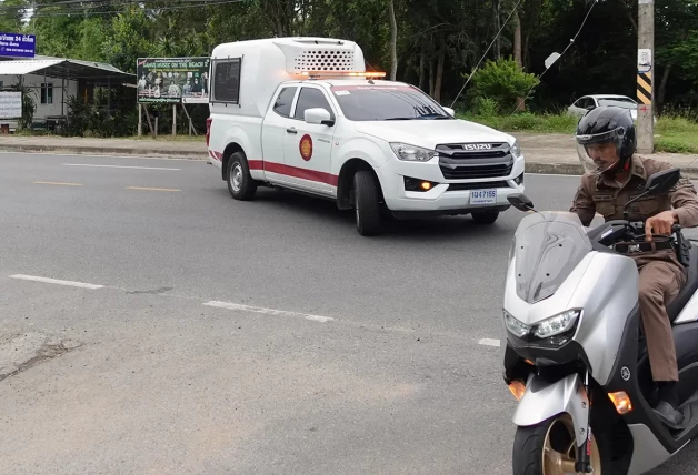 Daniel Sancho siendo trasladado en el furgón