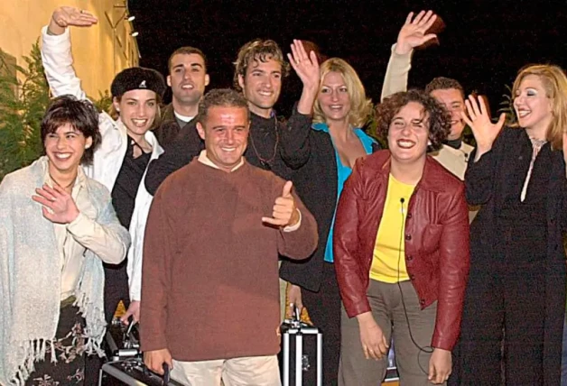 Los concursantes de 'GH1' entrando a la casa en el 2000.