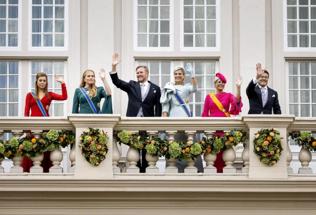 Amalia y Alexia de Holanda en el Día del Príncipe.