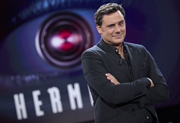 Ion Aramendi presenta los Debates en 'Gran Hermano'.