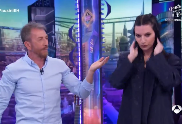 Laura Pausini, junto a Pablo Motos, en 'El Homiguero'