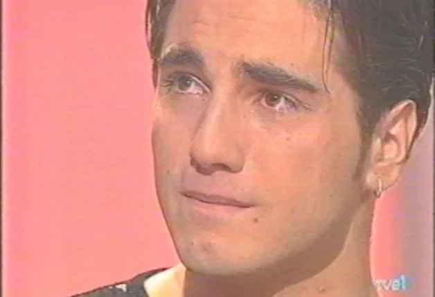 David Bustamante llorando