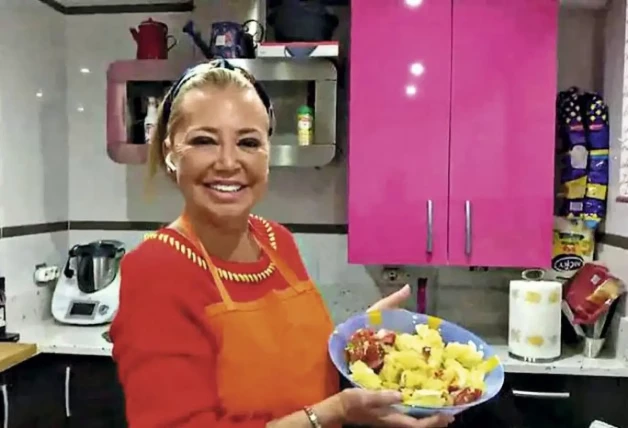 Belén Esteban en la cocina