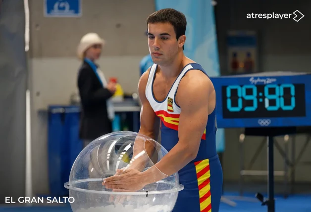 Oscar Casas en 'El gran salto'.