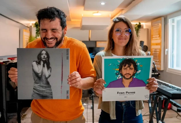 Fran Perea y Ana Guerra son buenos amigos.