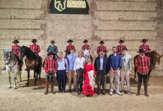 Juan Valentín Urdangarin con su familia y sus hermanos