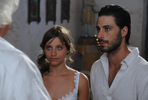 Michelle Jenner y Hugo Silva en 'Los hombres de Paco'.