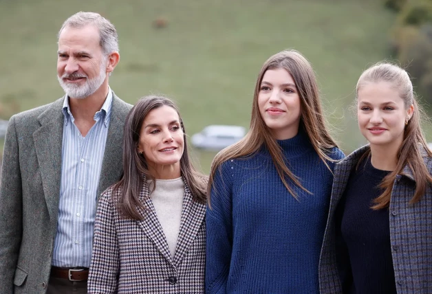 Los Reyes y sus hijas visitaron hace unas semana un pueblo asturiano.