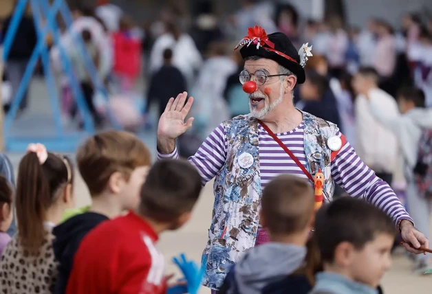 Un payaso voluntario.