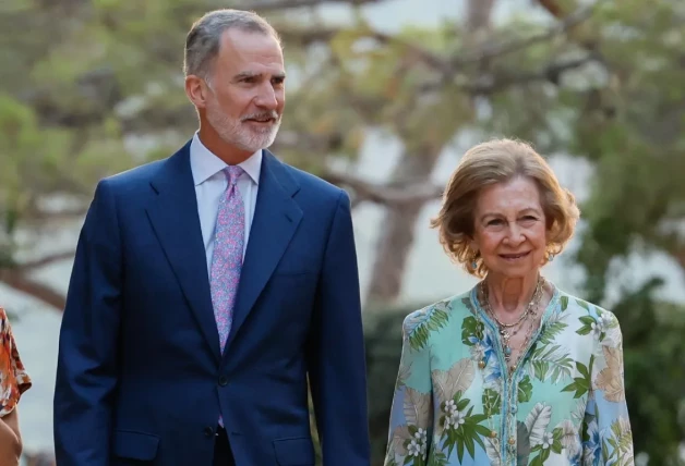 Felipe VI y su madre, la reina Sofía.