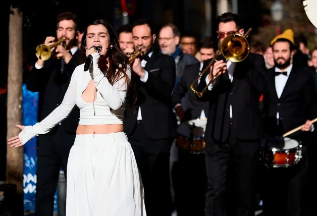 Amaia Romero cantando en 'La Resistencia'.