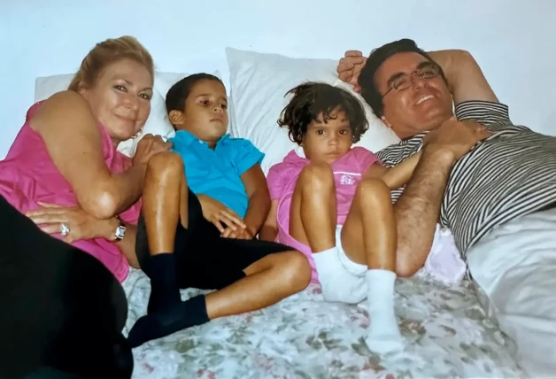 Rocío Jurado, José Ortega Cano con sus hijos Gloria Camila y José Fernando