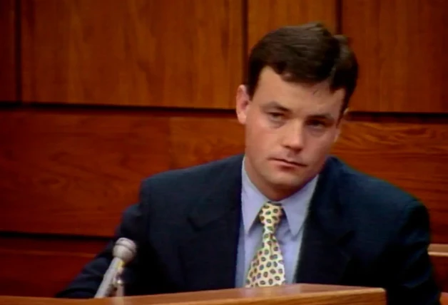 Marido de Lorena Bobbitt durante el juicio.