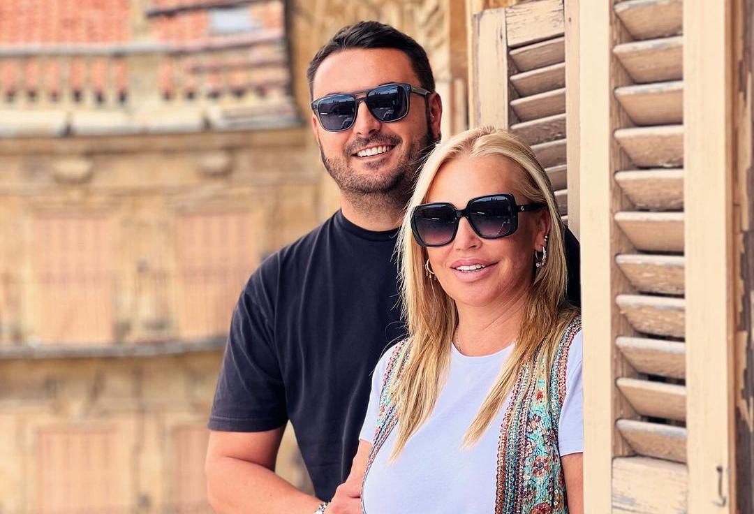 Belén Esteban celebra su quinto aniversario de boda con Miguel Marcos