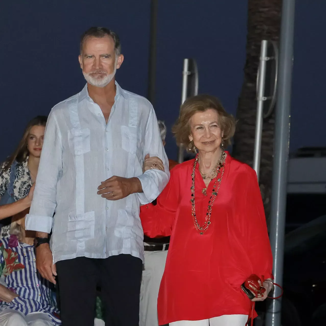 Familia Real posado verano Mallorca 2024 - Felipe VI - Reina Letizia - Infanta Sofía - Reina Sofía - Princesa Leonor