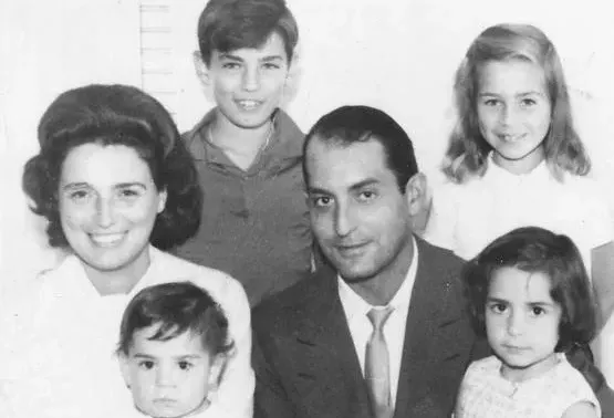 La familia Ortiz Osborne, en una imagen antigua (Bertín, de niño, arriba a la izquierda).