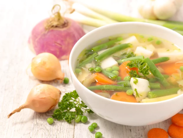 Caldo y sopa de verduras