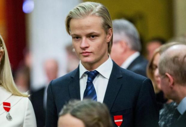 Marius, el hijo de la princesa Mette-Marit, reconoce la agresión a su novia