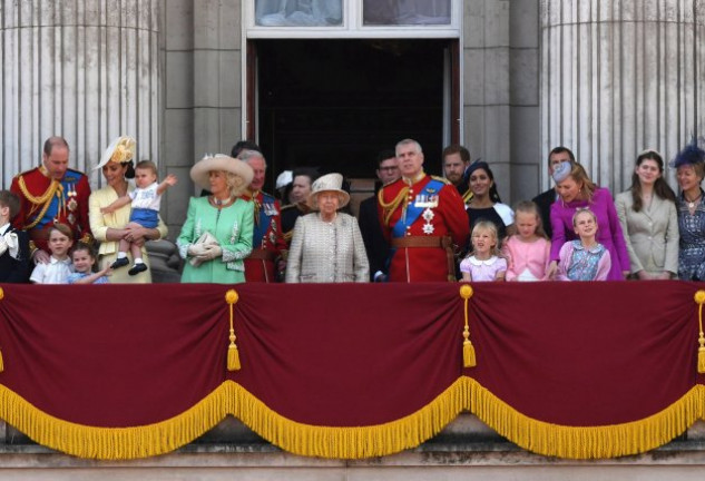 La reina Isabel tiene un familia cada vez más extensa.