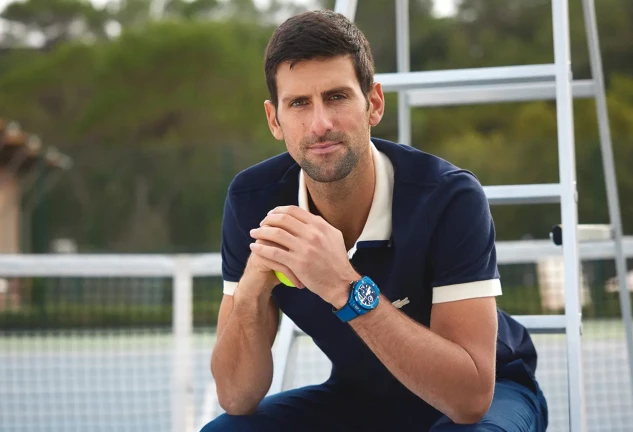 djokovic pose