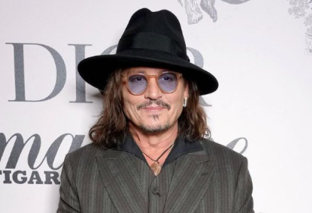 Johnny Deep nueva dentadura