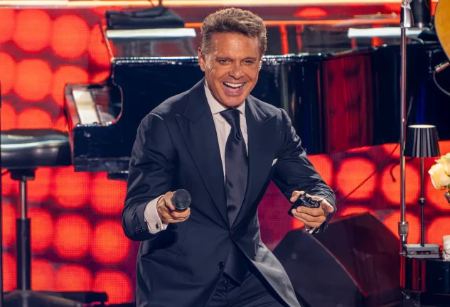 Luis Miguel.