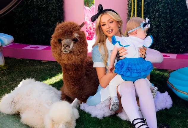 paris hilton hija alpacas