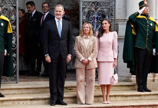 FELIPE, LETIZIA Y MELONI