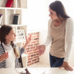 Los padres deben controlar el uso que hacen sus hijos de la tecnología.