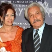 Manolo Zarzo y su mujer Pilar posando