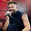 Ricky Martin cantando en uno de sus conciertos.