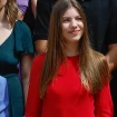 La infanta Sofía ha marcado estilo con un vestido rojo.