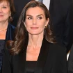 El rey Felipe y la reina Letizia, junto a otras autoridades, durante el acto de entrega del Premio de Periodismo 'Francisco Cerecedo' en su XLI edición