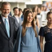 Felipe VI con Leonor y Sofía.