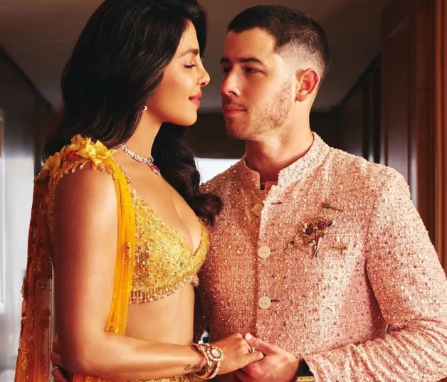 Nick Jonas y su mujer en boda india