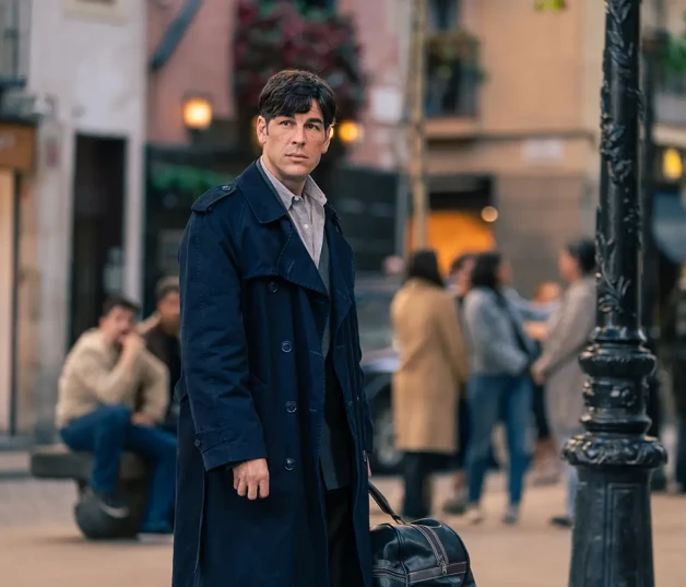 Mario Casas caracterizado para su personaje en la película 'El secreto del orfebre'.