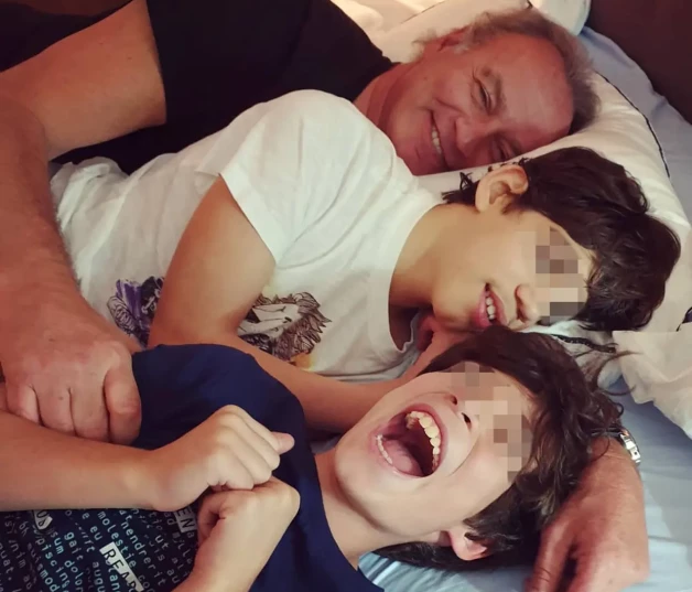 Bertín Osborne con sus hijos Carlos y Kike.