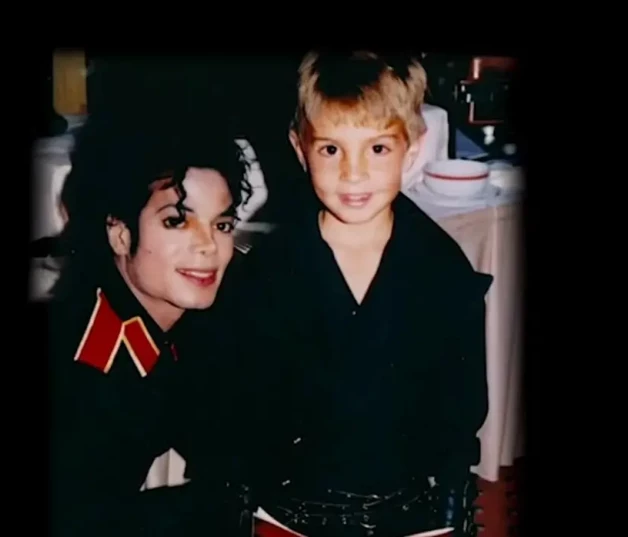 Michael Jackson con un niño